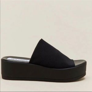 Steve Madden slinky slides